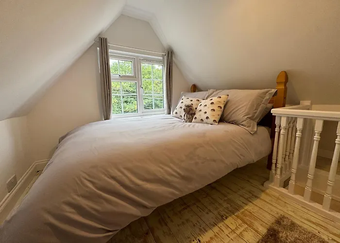 Hedgehog Cottage Cosy Countryside Escape