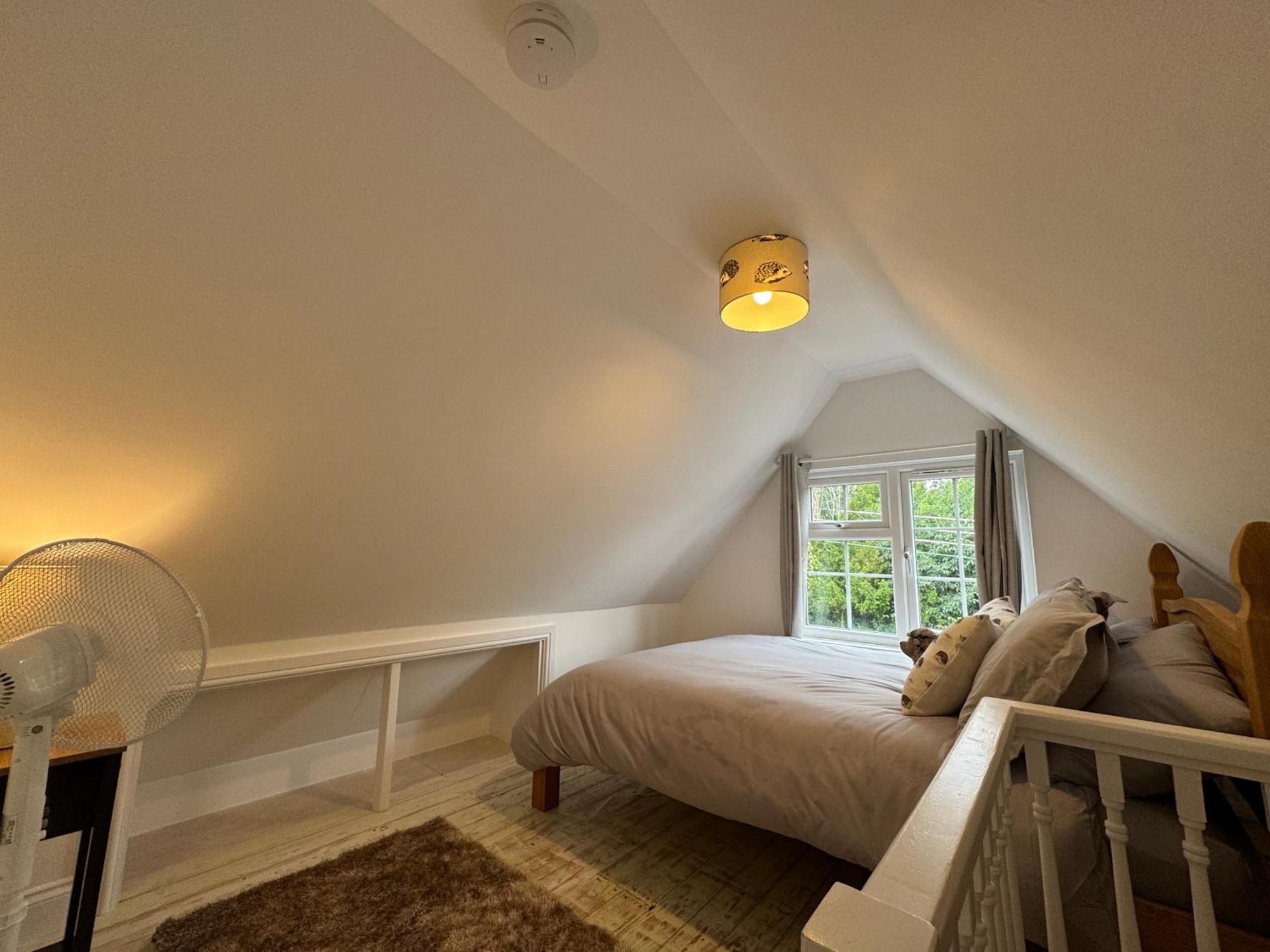 Hedgehog Cosy Countryside Escape Holiday home *